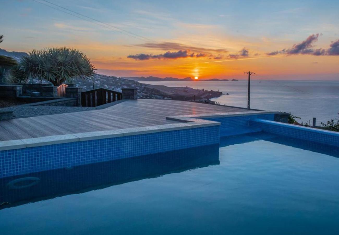 Villa Sunrise View By Madeira Sun Travel Σάντα Κρουζ Εξωτερικό φωτογραφία